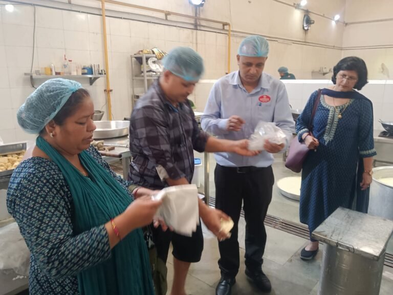 पढिए:-मंगलम-बीकानेर स्वीट्स में खाद विभाग का छापा -दोनों ही दुकानों से उठाए कई नमूने -मंगलम फर्म पर दूसरी बार पड़ा छापा